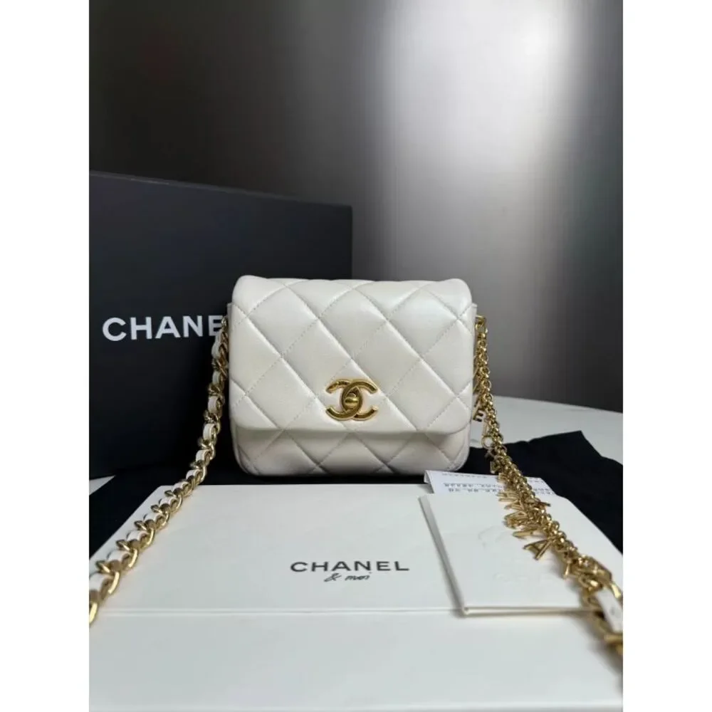 Chanel Women Pre-Loved Bag Very Good Condition